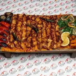 Kilo Chicken Tikka (10 Skewers)