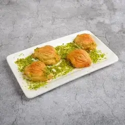 Media With Pistachio