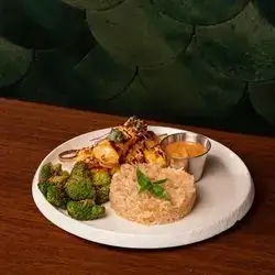 Chicken satay plate