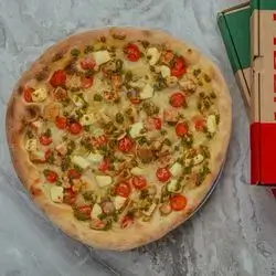 Pollo Pesto Pizza