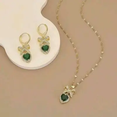 Green heart-shaped earrings and necklace set
