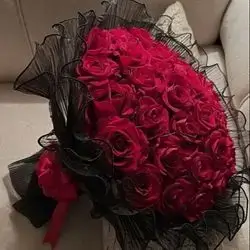 30 Red Roses Bouquet
