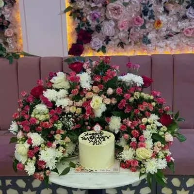 Cake and flowers