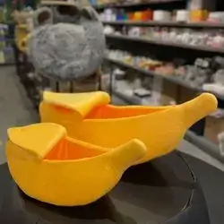Pet Banana Bed 2 Sizes