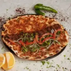 Lahmacun Bishwazi