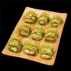Pistachio Eclair