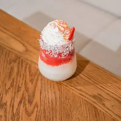 Snow Strawberry