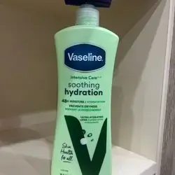 Vaseline soothing hydration 48H moisture prevents dryness body lotion 
