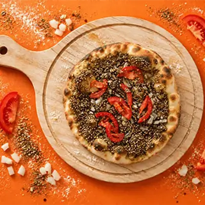Zaatar with Onion & Tomato