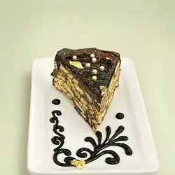 lezi cake pace