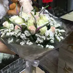 Bouquet Flowers- OffWhite