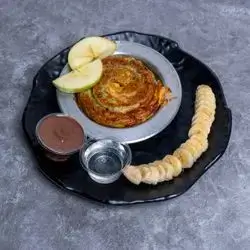 Kunafa Burma And A Snickers Cup
