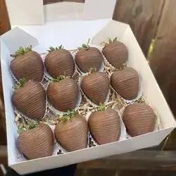 Strawberry Box with Chocolate