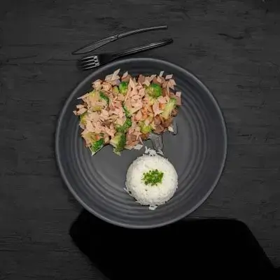 Beef Broccoli (550 Cal | P:48G)