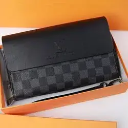 LOUIS VUITTON WALLET BLACK