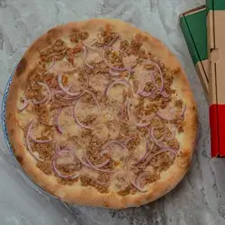 Tuna Chipolla Pizza