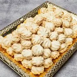 Vanilla Petit Four