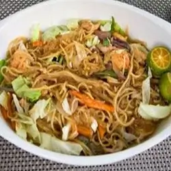 Chicken Bam-E Bihon & Cantoon