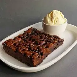 Fudge Brownie with Chocolate Chips