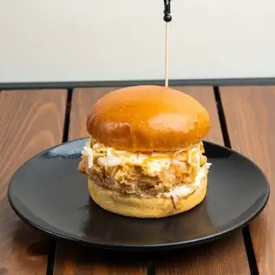 Chick 'n Slaw