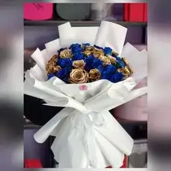 Blue and Gold Rose Bouquet – 60 Flowers