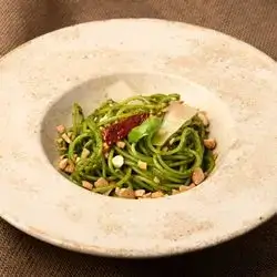 Spaghetti Al Pesto