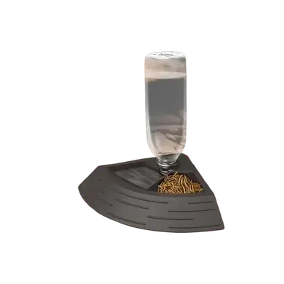 E884 Reptile Feeder