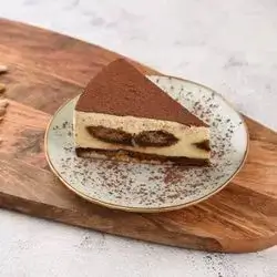 Tiramisu Cake