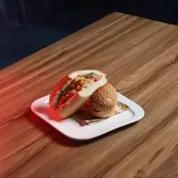 Falafel Sandwich in Bun