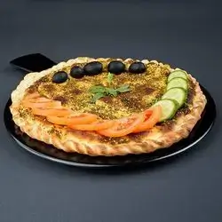 Mixed Cheese And Thyme Manakish