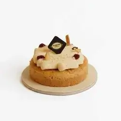 Cake almond gluten free piece