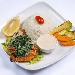 Creamy Spinach Salmon Steak