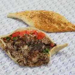 Meat shawarma Iraqi bread