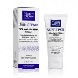 Martiderm Cicra-Vass Repairing Cream 30ml هو كريم مرمم ومهدئ مصمم خصيصًا للبشرة التالفة أو المتهيجة أو الملتهبة.