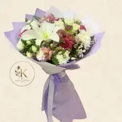 ٧ White Lily Bouquet