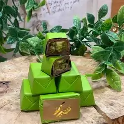 Emirati Nestle Full Of Pistachios