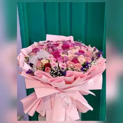 Large Natural Flower Bouquet – 120 Flowers