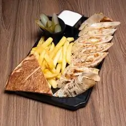 شاورمەی مریشکی عەرەبی