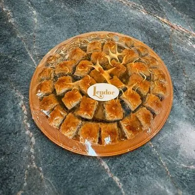 1200 grams baklava
