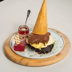 Speacial Plate 3 Scoop