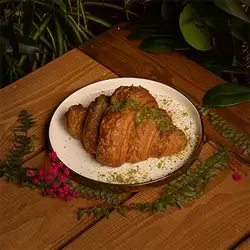 Pistachio Croissant