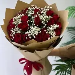 Natural Bouquets Of Red Roses With Jesus Phil