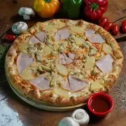 Hawaiian Pizza