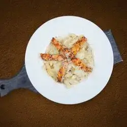 Tagliatelle Pasta Alfredo