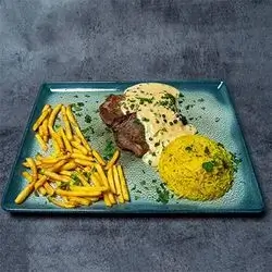 Steak with mushroom or green pepper sauce
