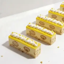 Lemon Tiramisu Cake