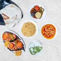 Eggplant Mahshi with bulgur