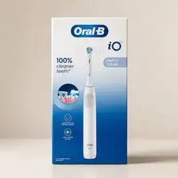 oral-B 100% cleaner teeth