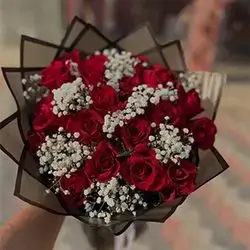 Red Rose & Gypsophila Flowers Bouquet