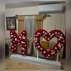 Heart-Shaped Flower Stand with Base